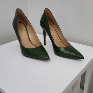 Green crocodile pattern heels